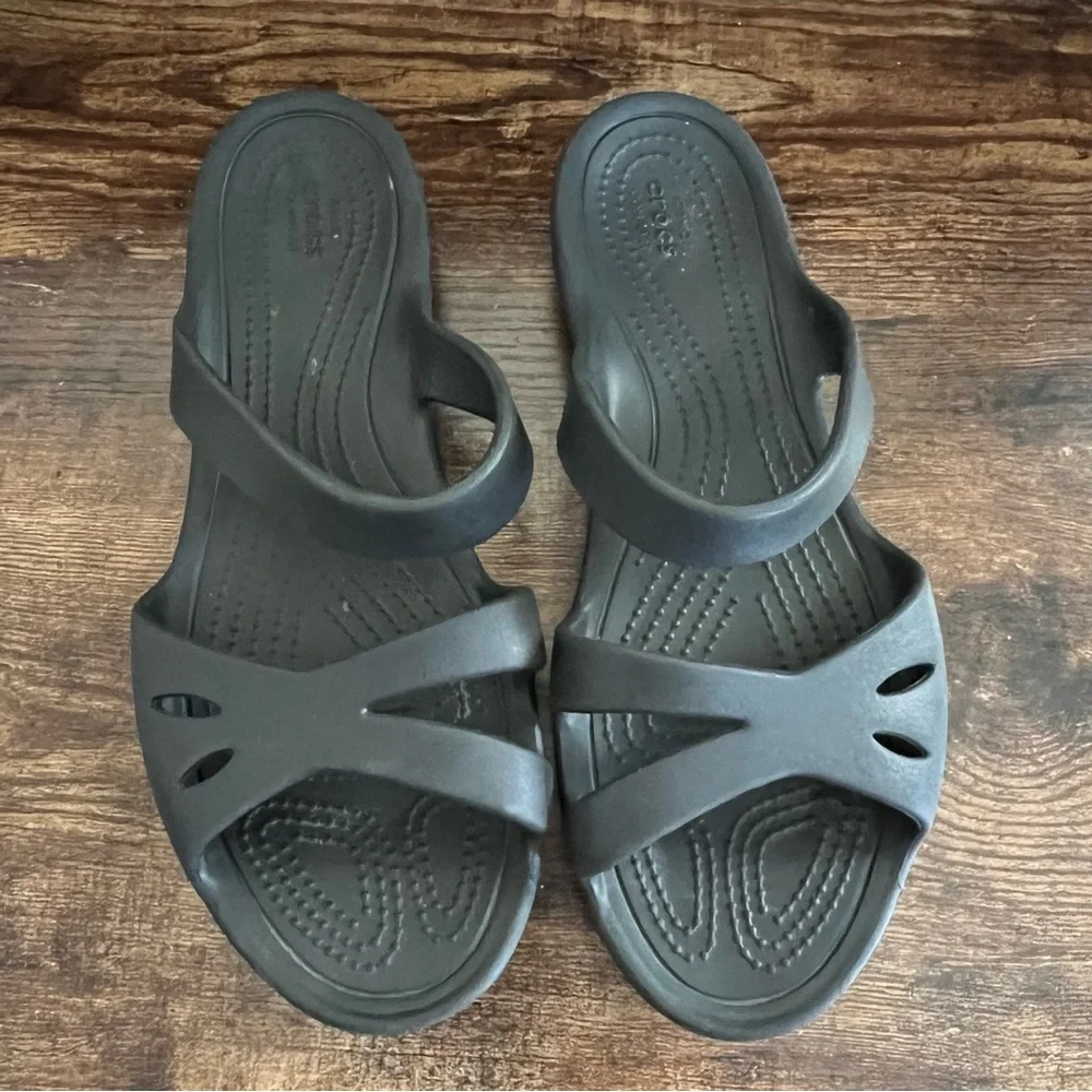 Crocs Black Kelli Iconic Rubber‎ Straps Flat Sandals women's 8 - Picture 7 of 11